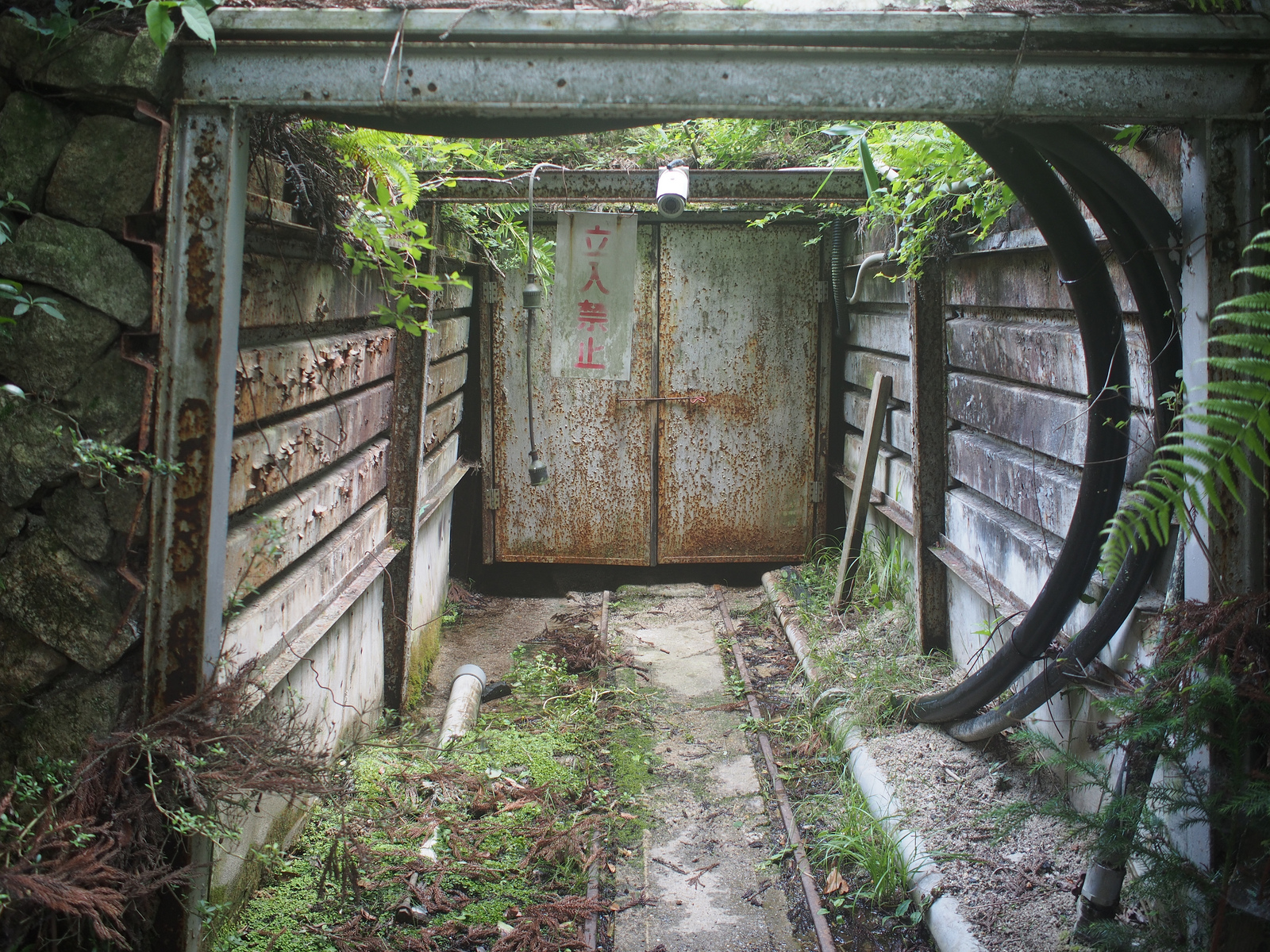 NINELEAVES-SOURCEENTRANCE-NONJATTA.jpg